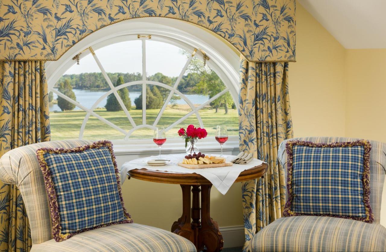 Inn At Warner Hall Gloucester ภายนอก รูปภาพ